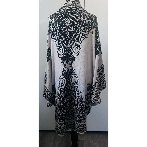 Yahata Poncho Cape Wrap M/L Paisley Open Front Kimono Knit Oversized‎ Cozy - Picture 6 of 6